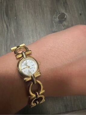 Anne Klein Gold Tone Bracelet Watch Women’s Chain Link Quartz Vintage Style